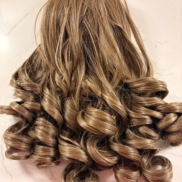 Other - Luxurious Ash Blond Curly Hair Extension